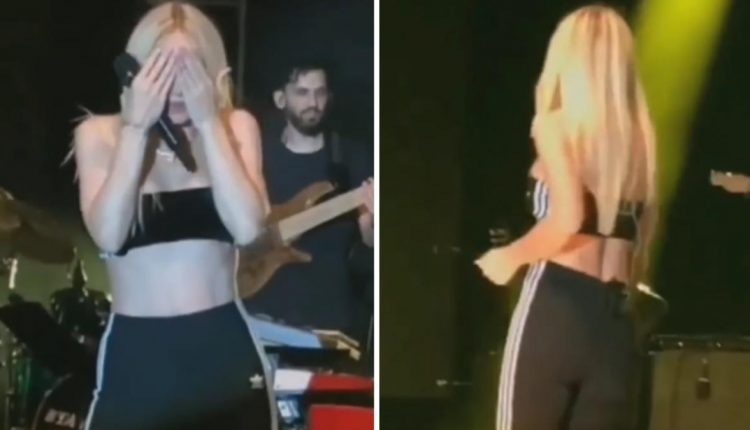 Gülşen’in konserinde Galatasaray’a küfür! Ne yapacağını bilemeyen şarkıcı sahneden ayrıldı