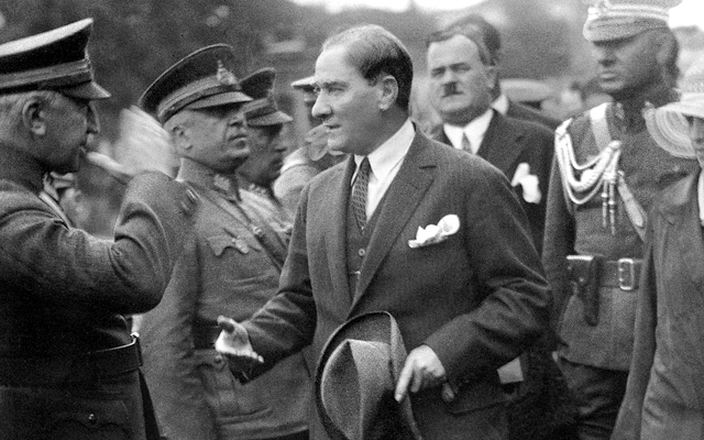 Daha önce görmediğiniz Atatürk fotoğrafları